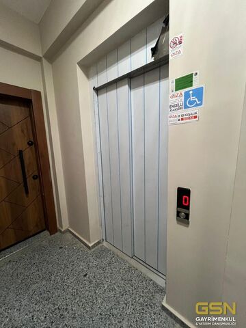2-KARTAL PETROL İŞ MAHALESİNDE DENİZ MANZARALI SATILIK 2+1